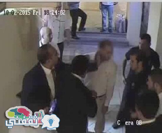بالفيديو.. شقيق نائب أردني يصفع عامل مصري في مطعم بالعقبة