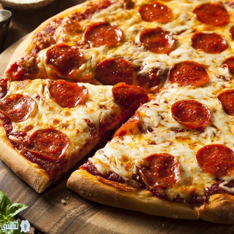 طريقة عمل عجينة البيتزا المقادير وطريقة التحضير