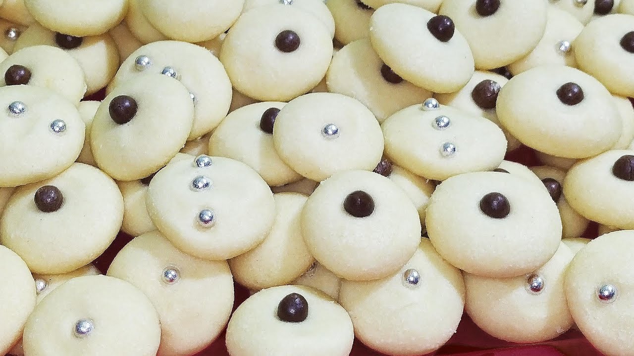 طريقة عمل الغريبة الناعمة في دقائق “حلويات العيد” سهلة جداً