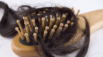 أفضل الزيوت الطبيعية لتطويل الشعر وعلاج الهيشان