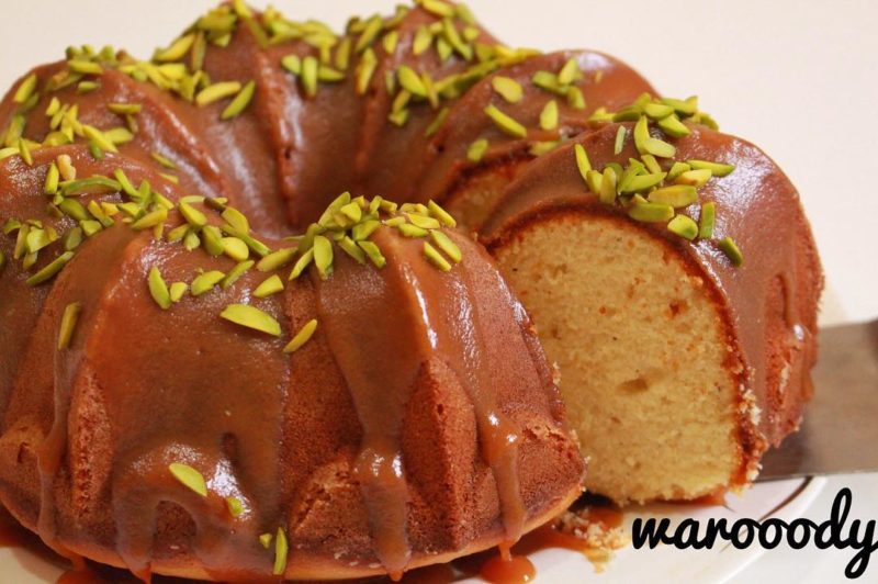 طريقة عمل كيكه الزبادي بصوص الكراميل والتوفي