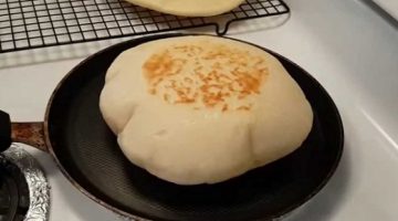 خبز الطاسة اسرع طريقة لعمل الخبز بدون فرن