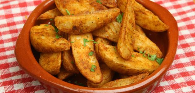 طريقة عمل بطاطس ويدجز في المنزل كما في المطاعم مشوية أو مقلية. اخبار طيران الإمارات العاجلة