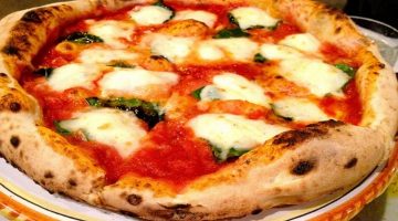 عجينة البيتزا الايطالية الأصلية مثل المحلات