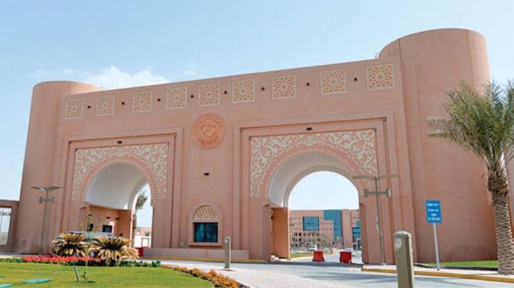 جامعة الملك فيصل تفتح باب الدراسات العليا