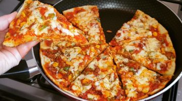 طريقة عجينة البيتزا السائلة في المقلاة