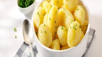 البطاطس المسلوقة والمشوية