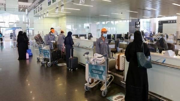 هل يشترط حضور صاحب العمل لاستقبال العاملة المنزلية في المطار؟ الجوازات تجيب
