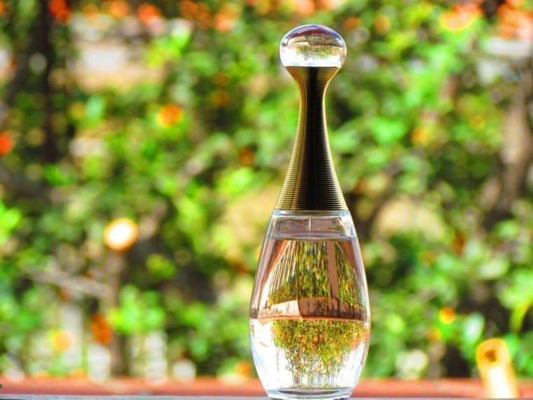 طريقة عمل معطر الجو بمهارة وسهولة في المنزل وبأقل تكلفة