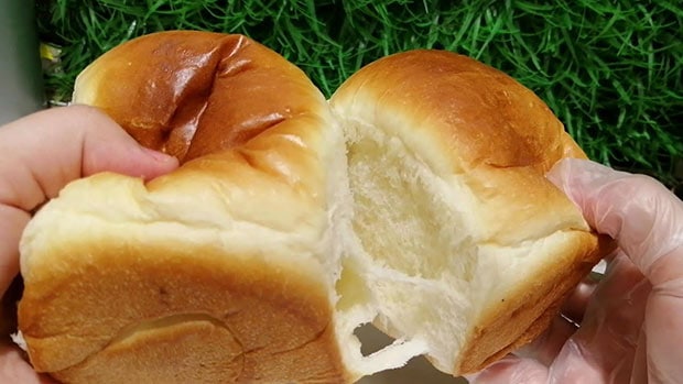 خبز الحليب العجينة اليابانية