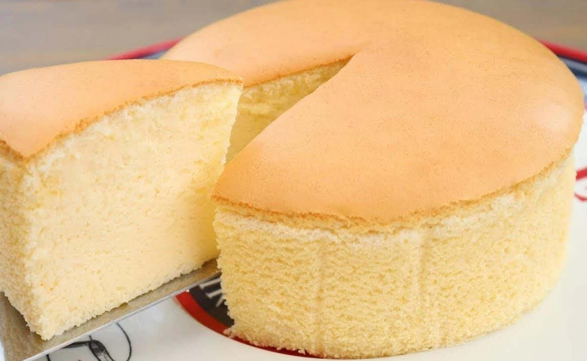 طريقة عمل الكيكة الإسفنجية الهشة
