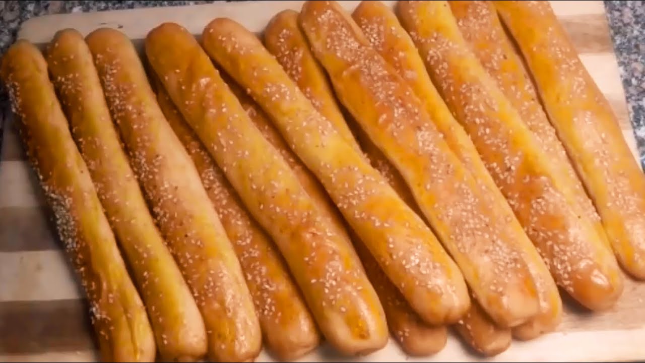 طريقة عمل بقسماط بالسمسم اللذيذ في المنزل بسهولة زي المخابز وأحلي