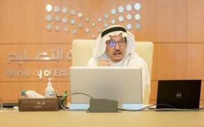 موافقة المقام السامي بإعادة التعليم الالكتروني والتعليم عن بُعد في 5 جامعات بالسعودية
