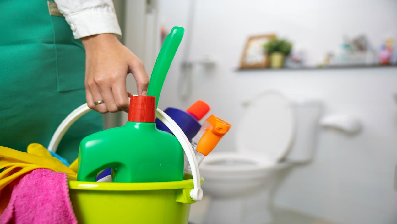 أبرز أخطاء شائعة أثناء تنظيف المنازل