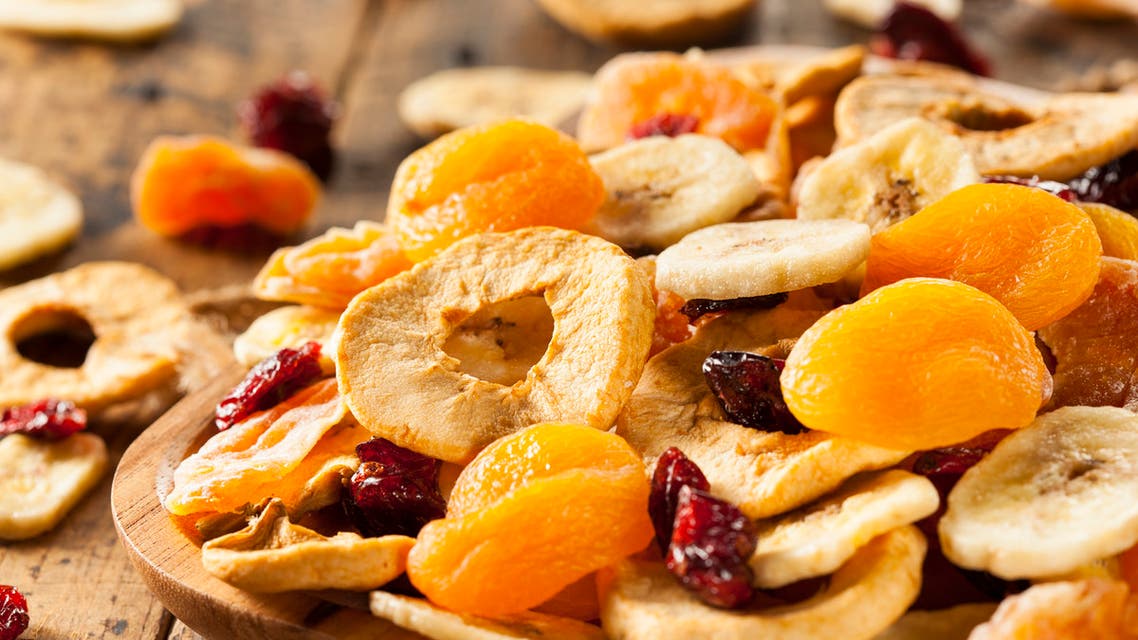 الطريقة الصحية لتجفيف الفاكهة استعدادا لرمضان