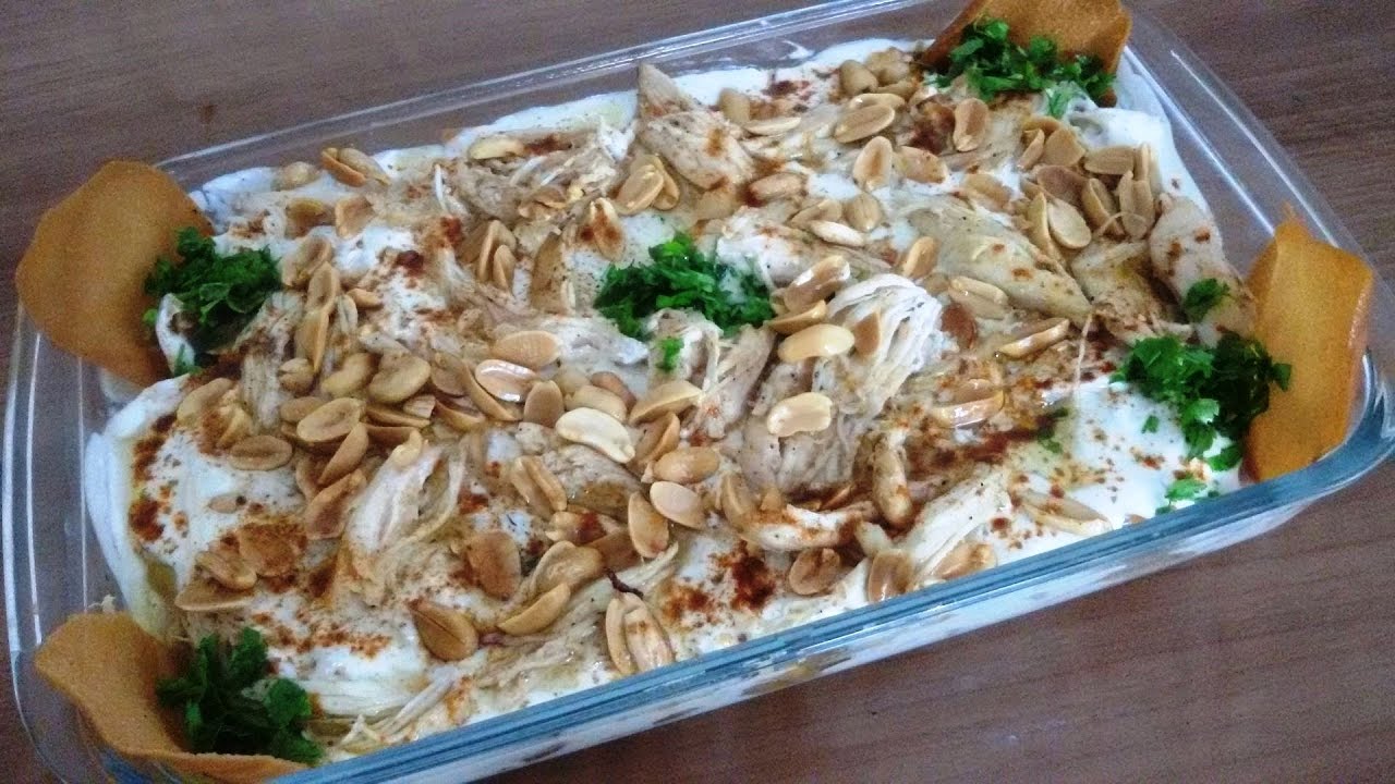 طريقة عمل فتة الدجاج مع الأرز الشهية في المنزل سهلة وبسيطة جدا