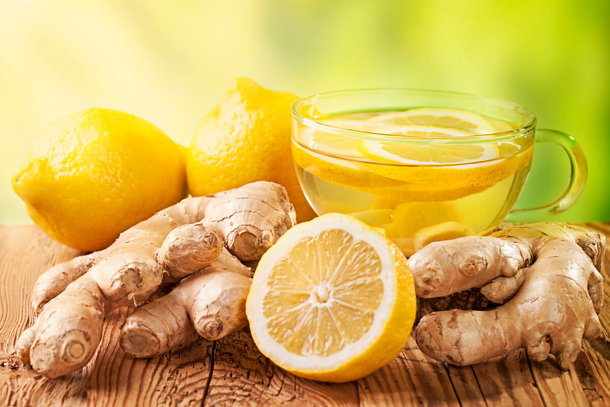 فوائد الزنجبيل والليمون مشروب صحي لعلاج التهاب المفاصل وحرق الدهون