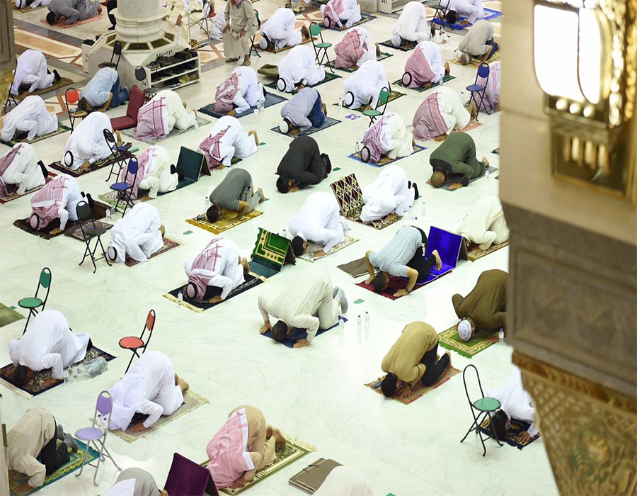 صلاة التراويح في المسجد النبوي