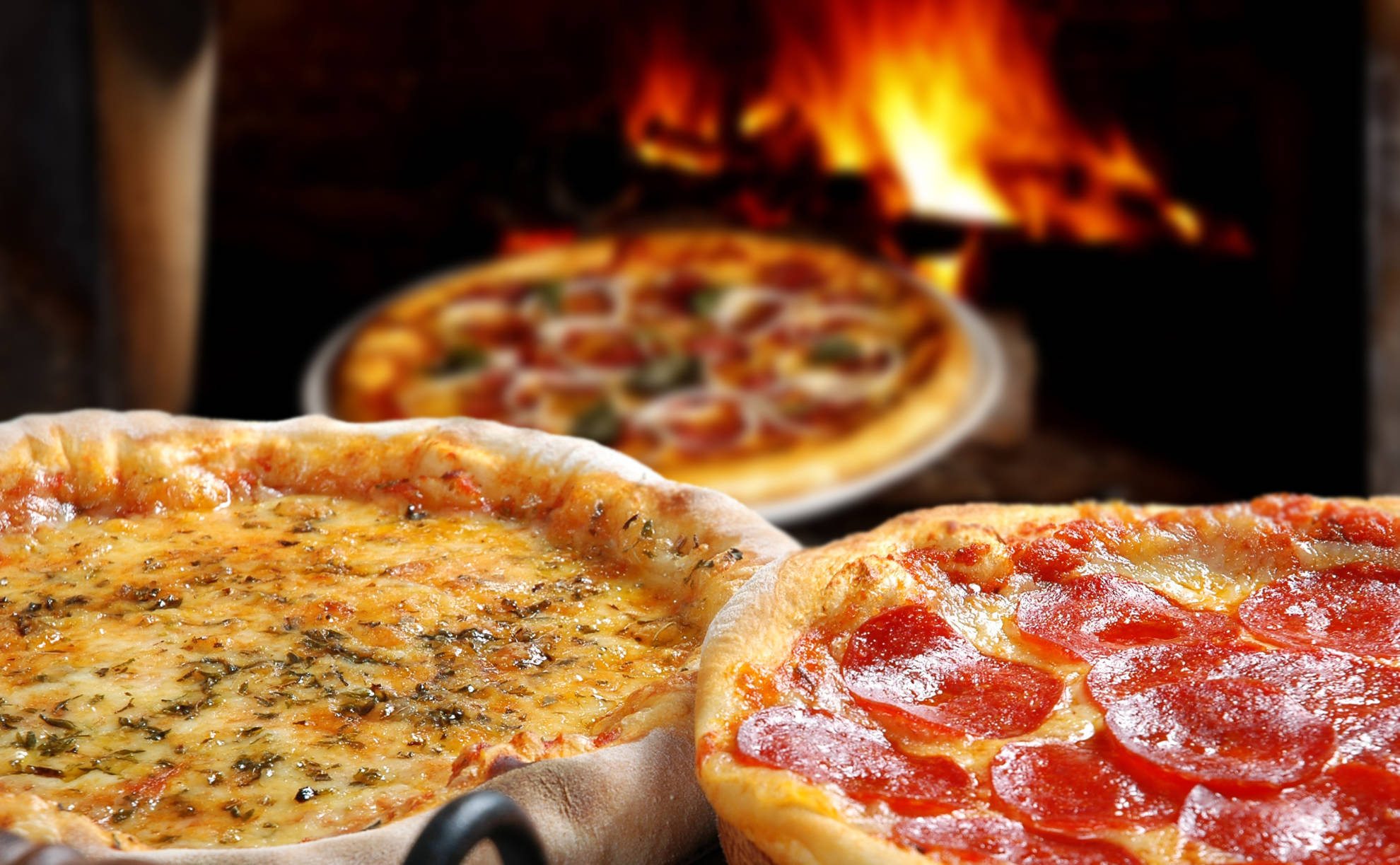 وصفة المطاعم السرية لإعداد بيتزا الطاسة وسر الحشو الذي يخفيه عنكِ أشهر الشيفات