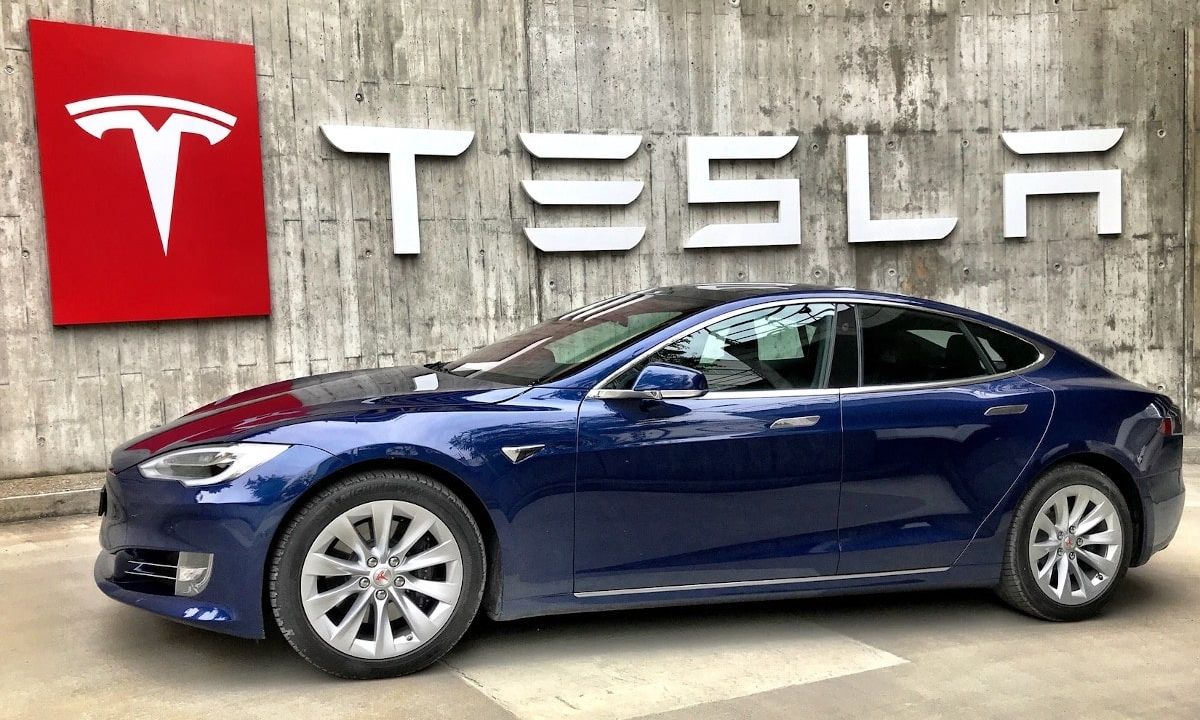 Tesla تسجل أرباح ربع سنوية قياسية