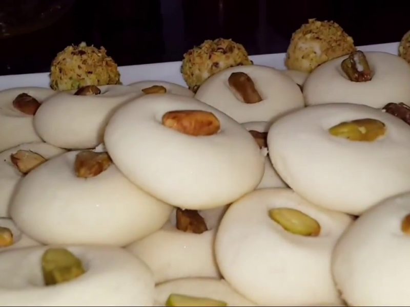 اسرار الغريبة الناعمة الدايبة مثل الجاهزة بالظبط احلي حلويات العيد