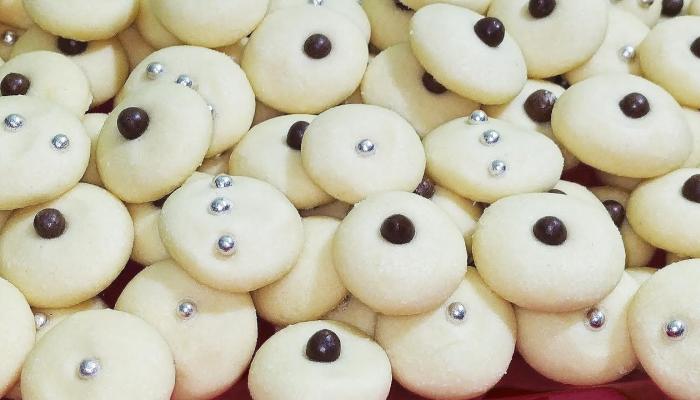 اسرار الغريبة الناعمة الدايبة على أصولها بتاعة زمان اللي بتدوب في البوء ب4 مكونات