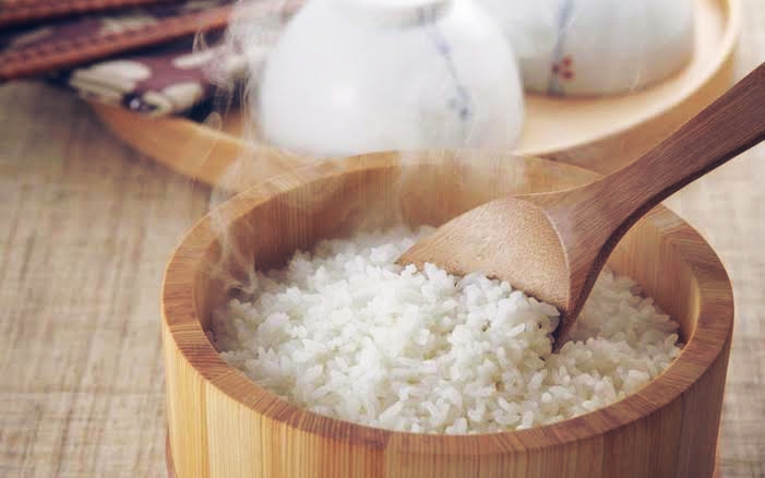 وصفة الأرز لتفتيح وتبييض الوجه