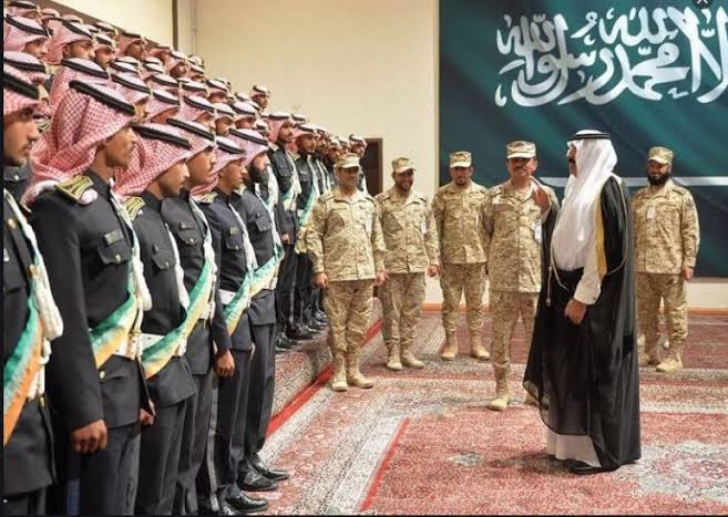 كلية الملك خالد العسكرية موعد و شروط التقديم ورابط التسجيل 1442هـ