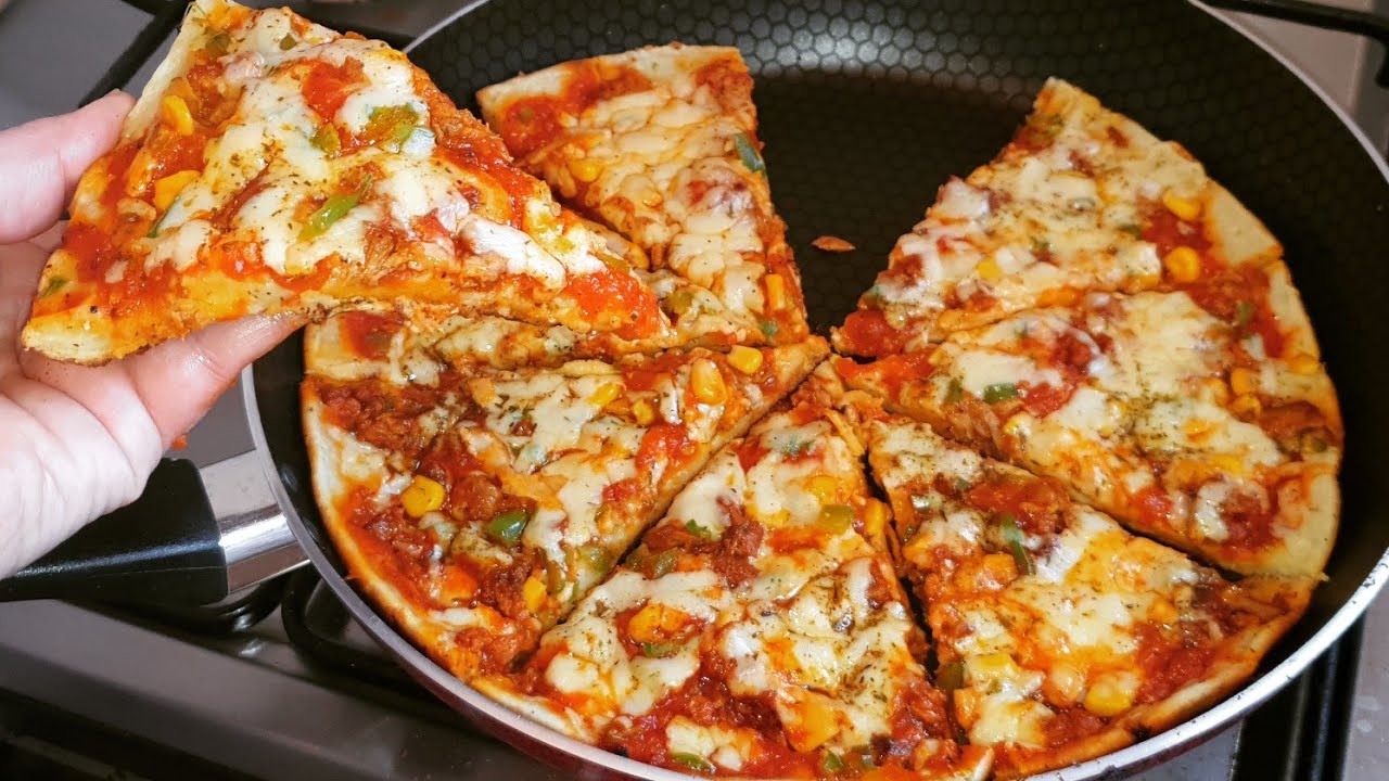 بدون عجن وبدون فرن طريقة البيتزا السائلة الذ واسرع بيتزا
