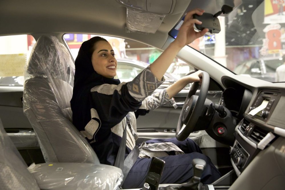استخراج رخصة قيادة للنساء في السعودية