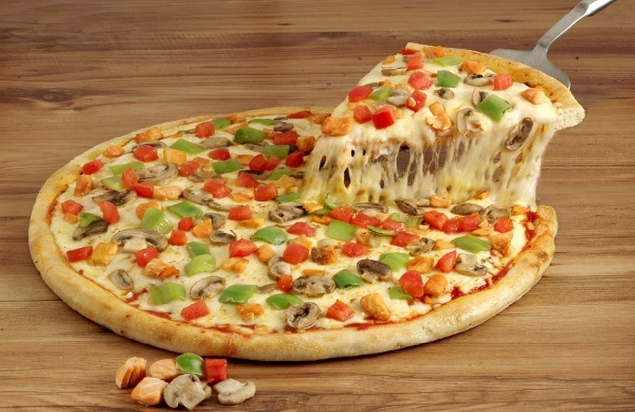طريقة عمل البيتزا السائلة بطريقة بسيطة جربوها وسوف تنال إعجابكم