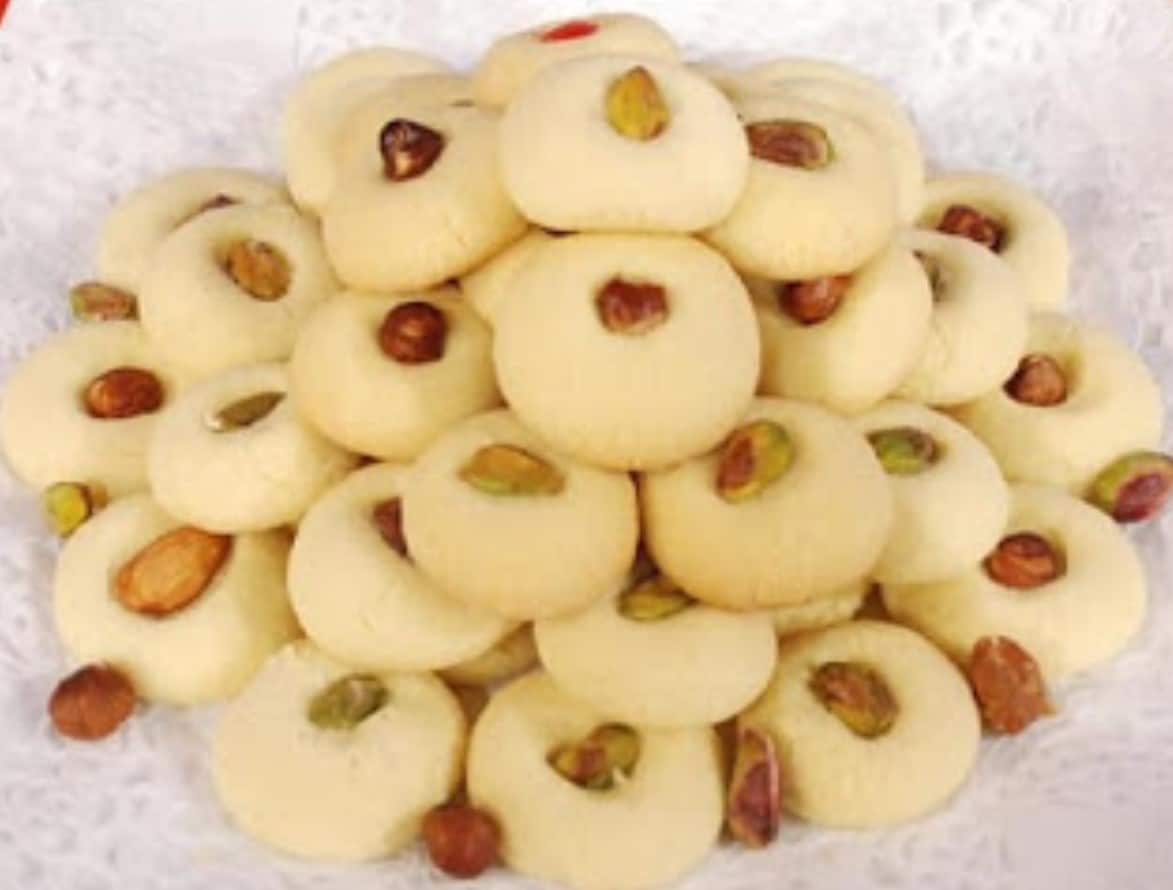 طريقة عمل الغريبة الناعمة بالكوب في المنزل بأسهل الخطوات والتكات زي الجاهزة