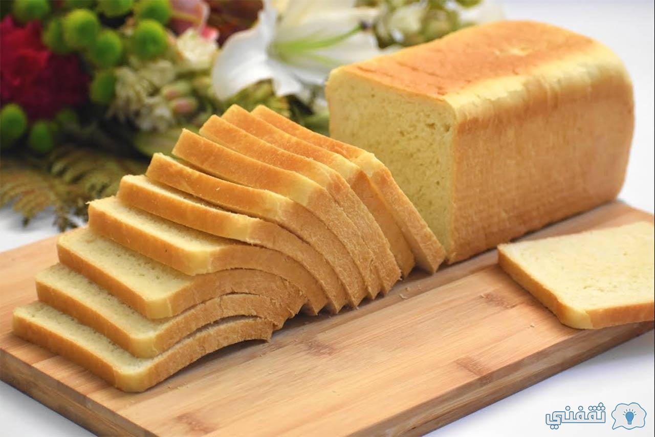 خبز التوست الأبيض