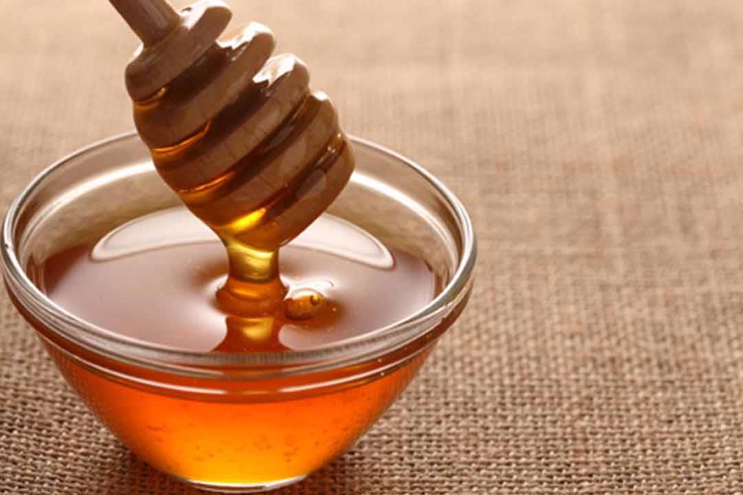 الفوائد الصحية والغذائية عسل النحل للأطفال والكبار وتناوله مبكرا في الصباح