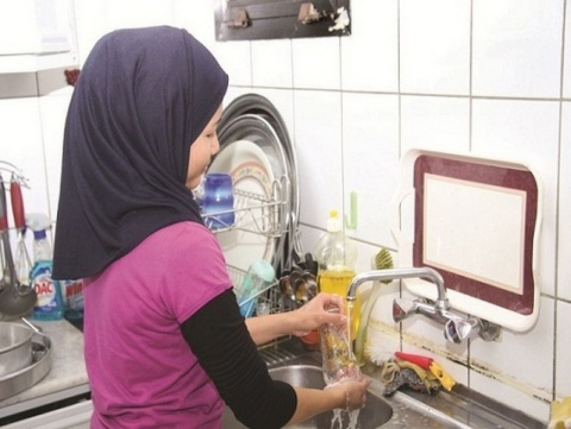 ما هو موعد تطبيق قرار التأمين على عقد العمالة المنزلية؟ الموارد البشرية تجيب