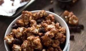 طريقة عمل الفشار بطرق مختلفة
