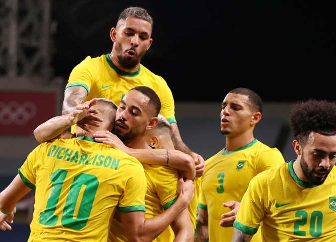 موعد مباراة البرازيل وأسبانيا