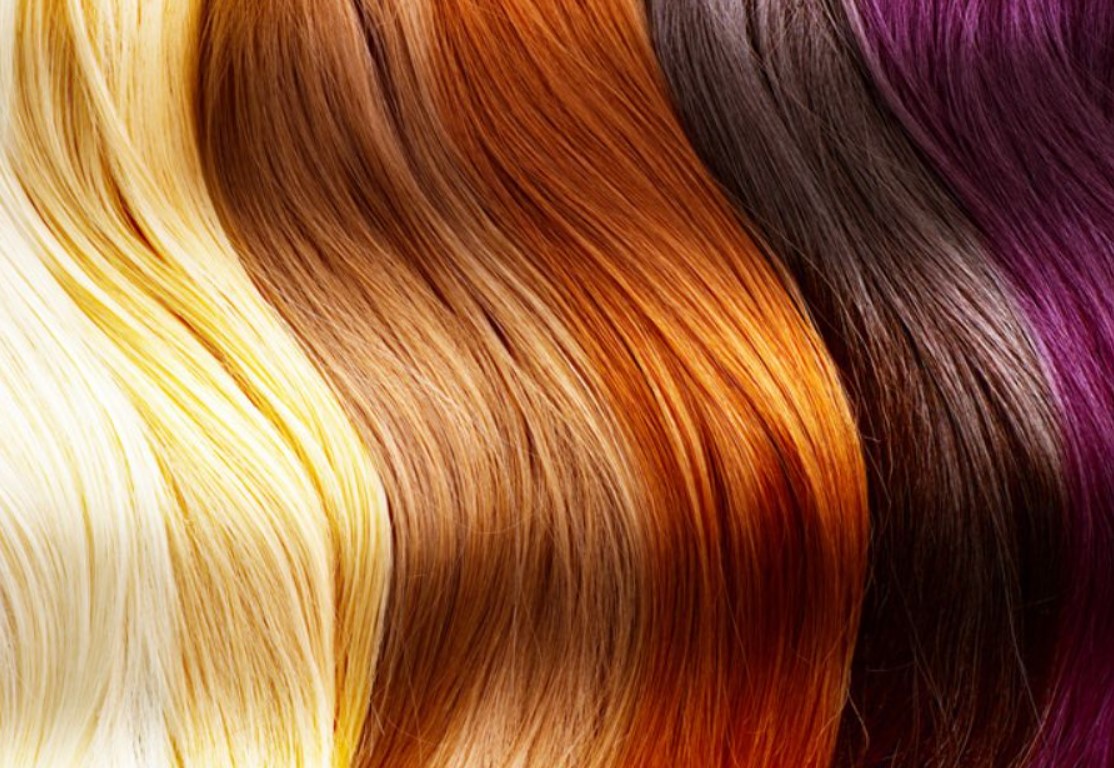 خطوات صبغ الشعر في البيت بسهولة والطريقة الصحيحة لاختيار لون الصبغة