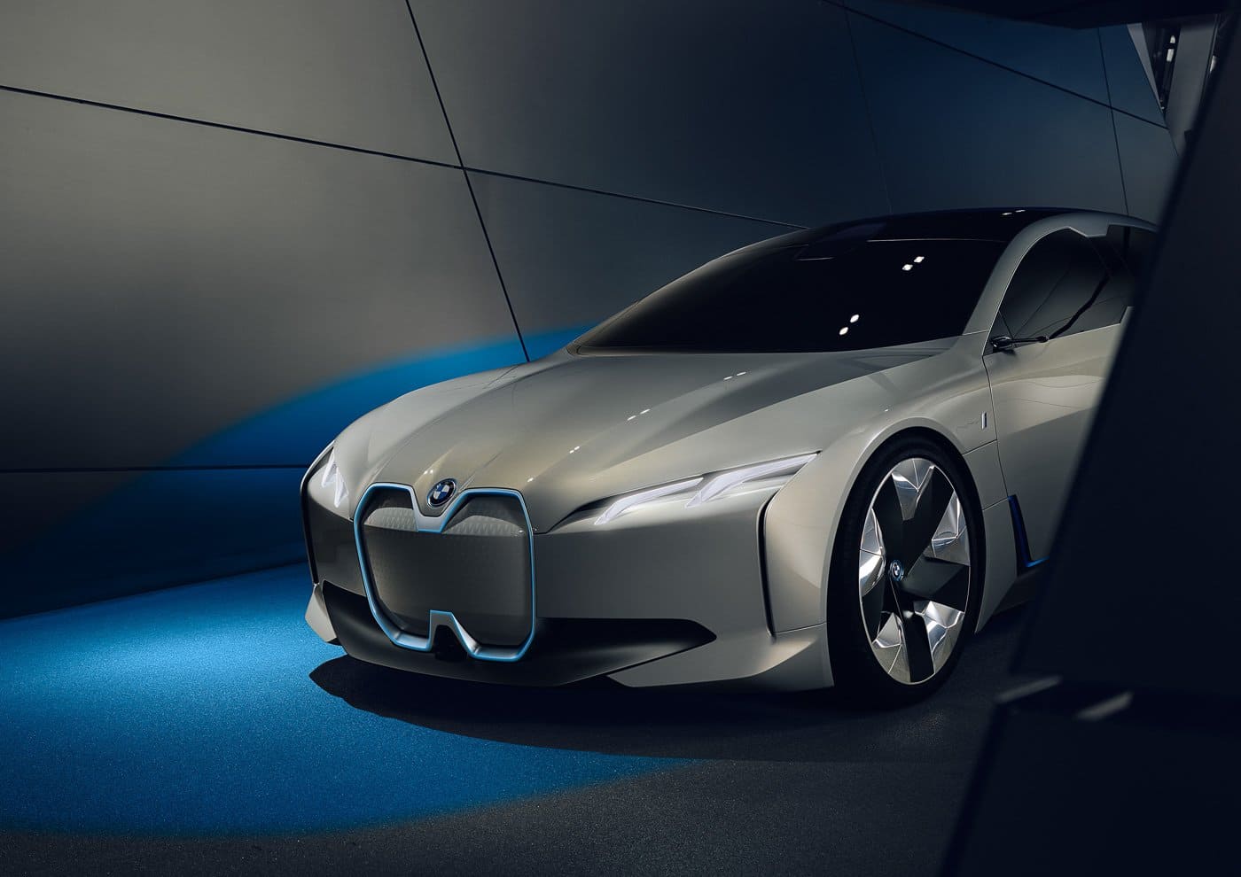 سيارة 2021 BMW i4