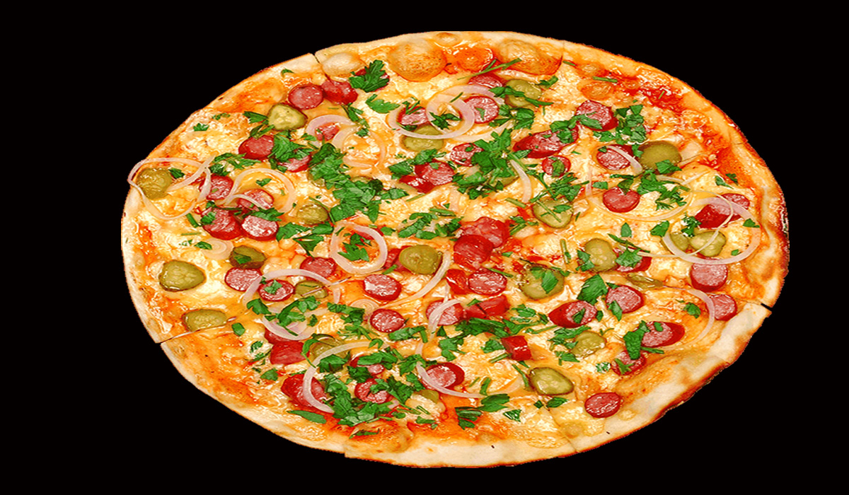 طريقة عمل البيتزا خطوة بخطوة وأسرار نجاحها وأفضل من المطاعم