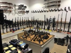 نادي الصقور لبيع الاسلحه