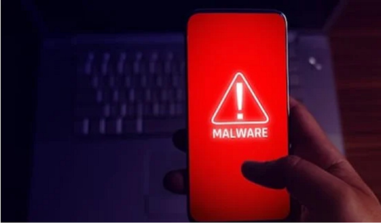 احذر Stalkerware.. اكتشاف خطير يُهدد مستخدمي هواتف أندرويد للخطر