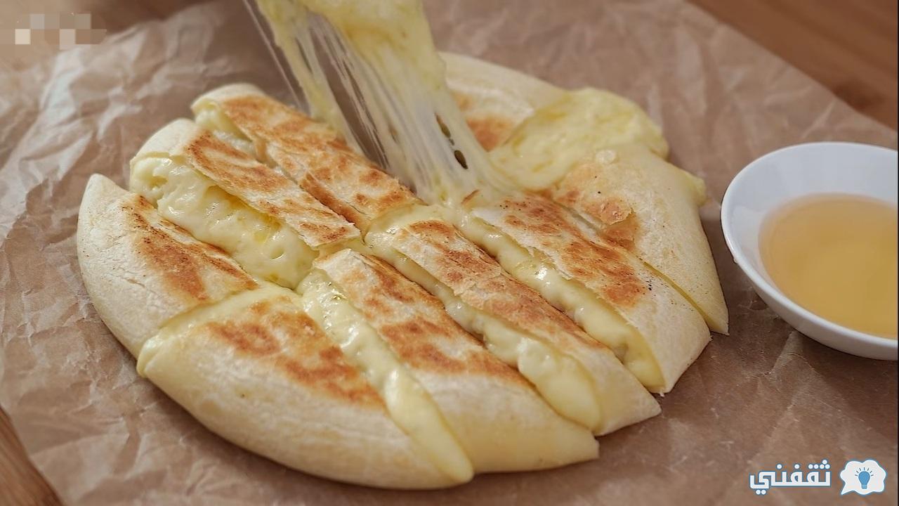 خبز البطاطس المقلي بالجبن