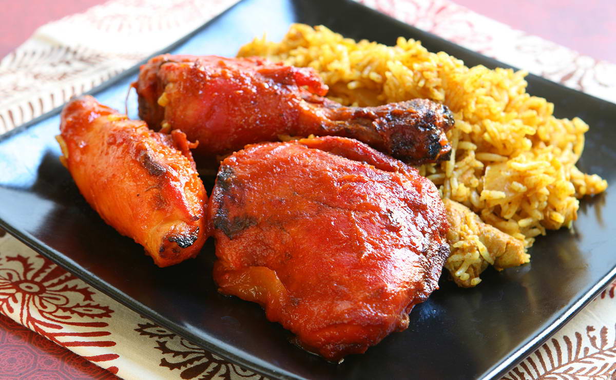 سر طريقة دجاج تندوري الهندي وعمله بالطريقة الأصلية مع أرز التندوري