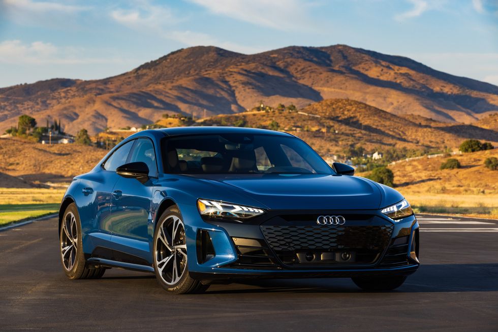 سيارة Audi e-tron GT Quattro