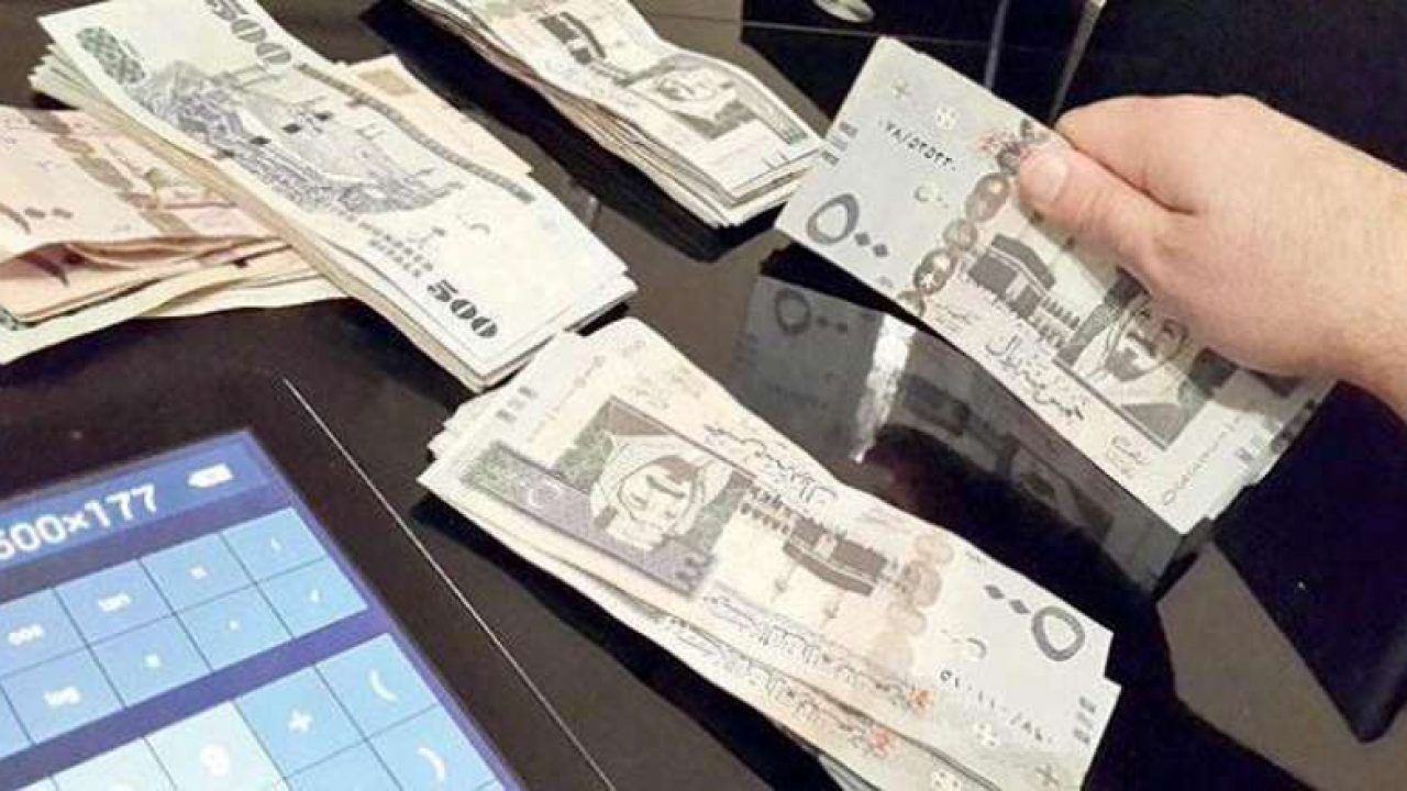 قرض بدون كفيل أو تحويل راتب بنك الإمارات دبي يبدأ من 50 ألف ريال ميسر للغاية لجميع القطاعات