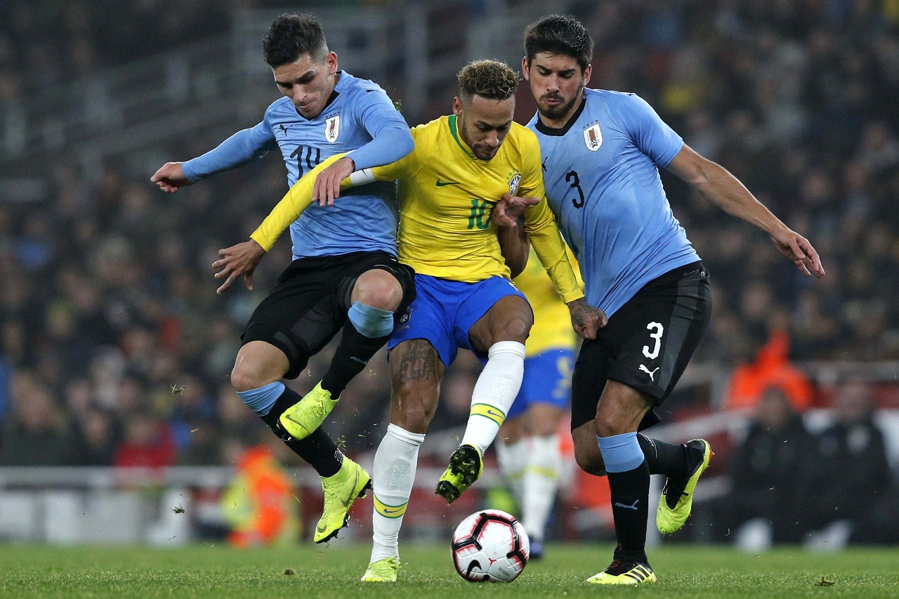 موعد مباراة البرازيل ضد أوروغواي والتشكيل المتوقع والقنوات الناقلة