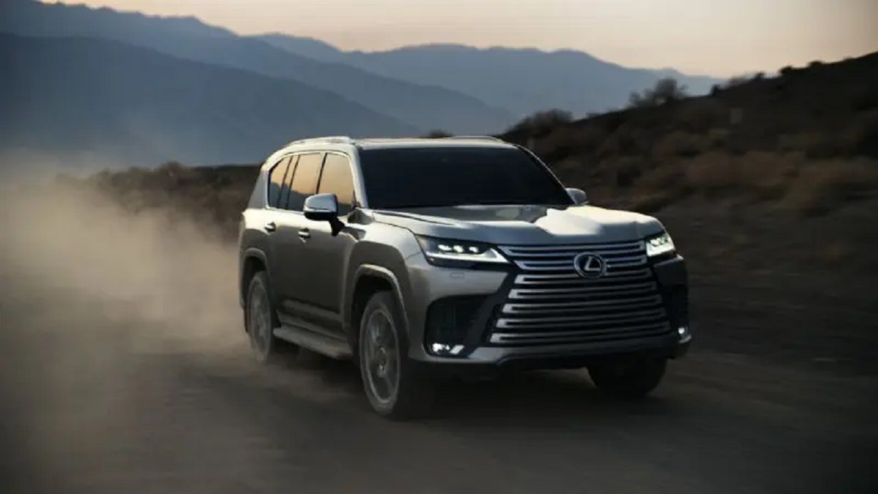 Lexus LX 600 2022 .. مواصفاتها وأسعارها في السوق السعودية