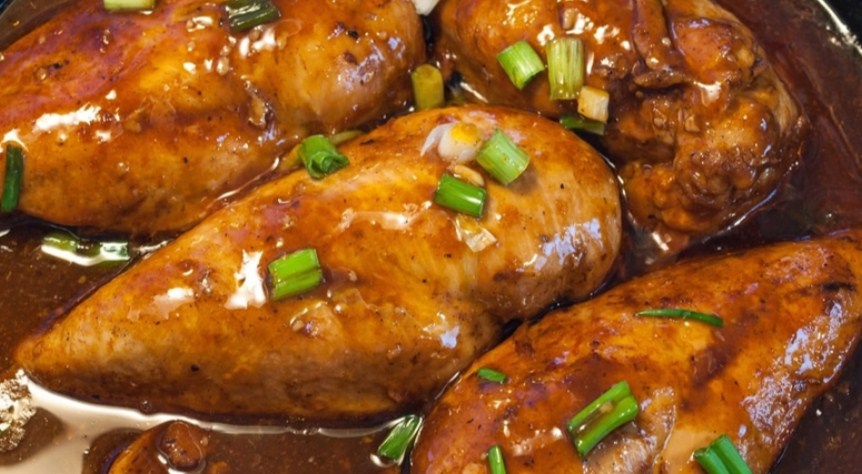 طريقة عمل دجاج بالعسل والثوم مع البطاطس المقرمشة في سنة أولى مطبخ للمبتدئين