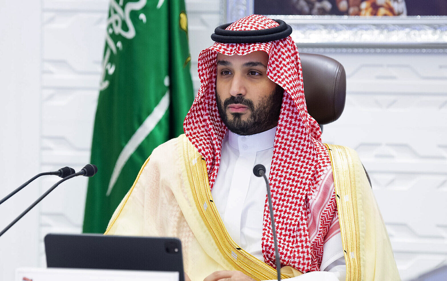 كيف أرسل برقية لولي العهد محمد بن سلمان طريقة ارسال برقية للديوان الملكي عن طريق الجوال ارقام مكتب الامير محمد بن سلمان